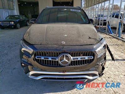Piąte zdjęcie samochodu w środku: 2025 MERCEDES-BENZ GLA 250 4MATIC VIN:W1N4N4HB0SJ735664 - miniatura