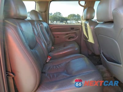 Zdjęcie 11 z 13 samochodu: 2006 GMC YUKON XL DENALI VIN:1GKFK66U26J125803 - miniatura