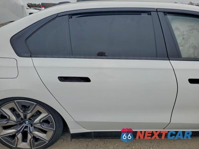 Zdjęcie 10 z 13 samochodu: 2024 BMW I7 EDRIVE50 VIN:WBY43EJ01RCP83408 - miniatura