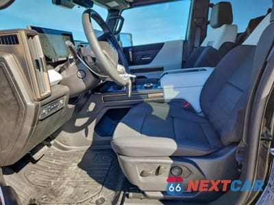 Zdjęcie 7 z 12 samochodu: 2025 GMC HUMMER SUV 3X VIN:1GKT0RDC7SU119220 - miniatura