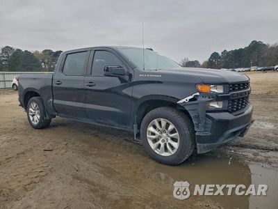Czwarte zdjęcie samochodu z boku: 2021 CHEVROLET SILVERADO C1500 CUSTOM VIN:3GCPWBEK7MG439796 - miniatura