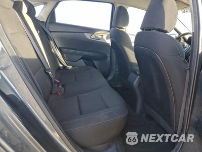 Zdjęcie 10 z 12 samochodu: 2020 KIA FORTE FE VIN:3KPF24AD8LE154240 - miniatura
