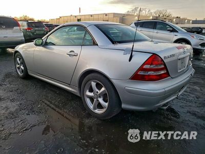 Drugie zdjęcie samochodu z przodu: 2001 MERCEDES-BENZ SLK 320 VIN:WDBKK65F61F201837 - miniatura
