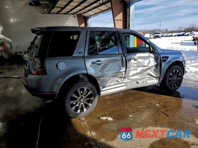 Trzecie zdjęcie samochodu z tyłu: 2015 LAND ROVER LR2 SE VIN:SALFP2BG6FH432008 - miniatura