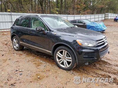 Czwarte zdjęcie samochodu z boku: 2013 VOLKSWAGEN TOUAREG V6 VIN:WVGEF9BP2DD007156 - miniatura