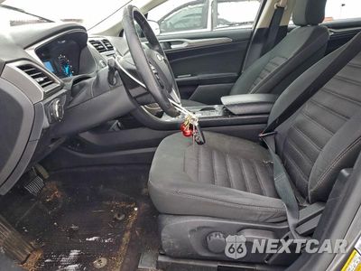 Zdjęcie 13 z 24 samochodu: 2017 FORD FUSION S VIN:3FA6P0G70HR311485 - miniatura