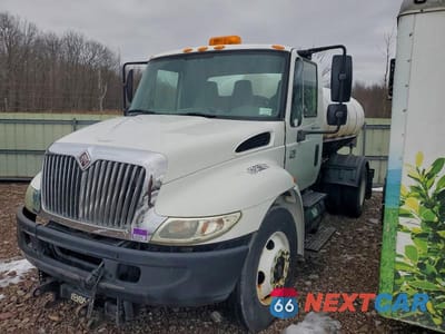 Drugie zdjęcie samochodu z przodu: 2005 INTERNATIONAL 4300 DE-ICER TRUCK VIN:1HTMMAAM35H686253 - miniatura