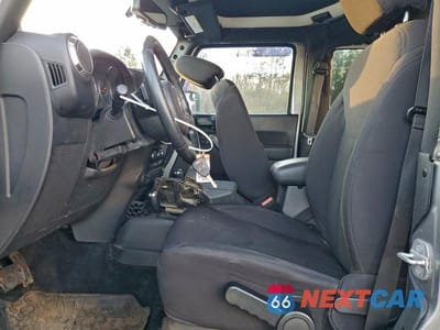 Zdjęcie 7 z 11 samochodu: 2014 JEEP WRANGLER SPORT VIN:1C4AJWAG0EL187648 - miniatura