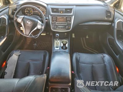 Zdjęcie 8 z 12 samochodu: 2017 NISSAN ALTIMA 2.5 VIN:1N4AL3AP7HC171384 - miniatura