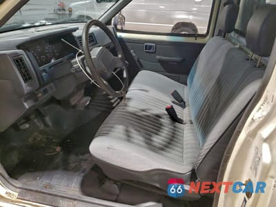 Zdjęcie 7 z 12 samochodu: 1993 NISSAN TRUCK SHORT WHEELBASE VIN:1N6SD11S4PC326540 - miniatura
