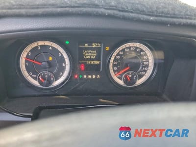 Zdjęcie 9 z 12 samochodu: 2017 RAM 1500 ST VIN:3C6JR6DG5HG671957 - miniatura