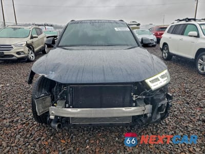 Piąte zdjęcie samochodu w środku: 2019 AUDI SQ5 PRESTIGE VIN:WA1C4AFY5K2059695 - miniatura