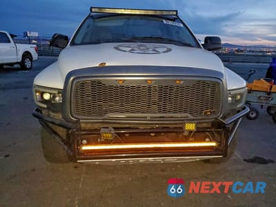 Piąte zdjęcie samochodu w środku: 2002 DODGE RAM 1500 VIN:1D7HA18Z62J162954 - miniatura