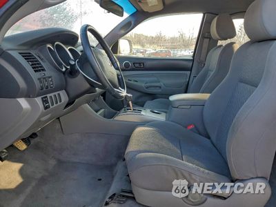 Zdjęcie 7 z 14 samochodu: 2005 TOYOTA TACOMA ACCESS CAB VIN:5TEUU42N35Z117259 - miniatura