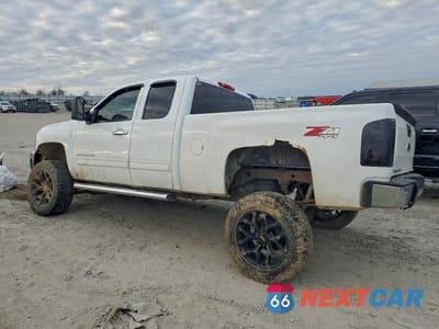 Drugie zdjęcie samochodu z przodu: 2013 CHEVROLET SILVERADO K1500 LT VIN:1GCRKSE76DZ206122 - miniatura