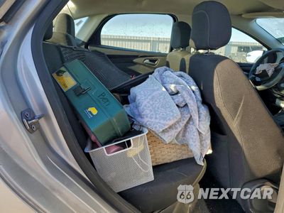 Zdjęcie 10 z 13 samochodu: 2018 FORD FOCUS SE VIN:1FADP3F26JL213029 - miniatura