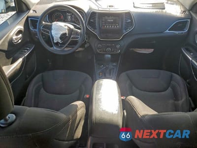 Zdjęcie 8 z 12 samochodu: 2020 JEEP CHEROKEE LATITUDE VIN:1C4PJLCB8LD653943 - miniatura