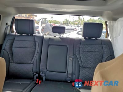 Zdjęcie 10 z 13 samochodu: 2024 TOYOTA TUNDRA CREWMAX LIMITED VIN:5TFJA5DB3RX221400 - miniatura