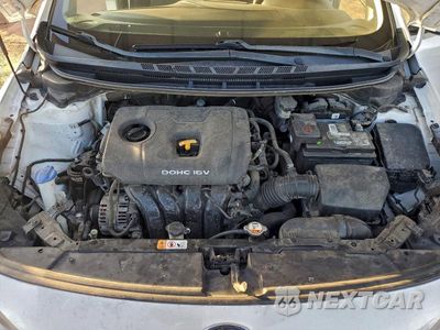 Zdjęcie 11 z 12 samochodu: 2017 KIA FORTE LX VIN:3KPFL4A70HE077961 - miniatura