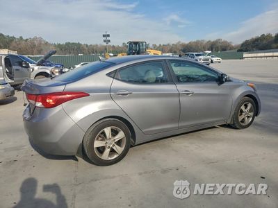 Trzecie zdjęcie samochodu z tyłu: 2013 HYUNDAI ELANTRA GLS VIN:KMHDH4AE0DU609742 - miniatura