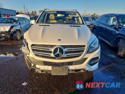 Piąte zdjęcie samochodu w środku: 2016 MERCEDES-BENZ GLE 350 4MATIC VIN:4JGDA5HB0GA706094 - miniatura