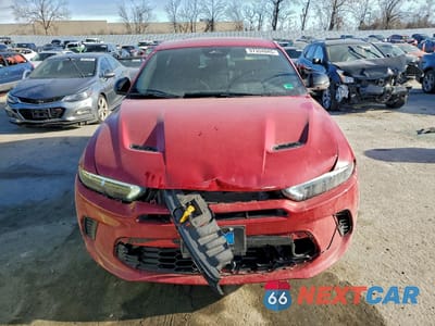 Piąte zdjęcie samochodu w środku: 2025 DODGE HORNET GT VIN:ZACNDFAN1S3A45394 - miniatura