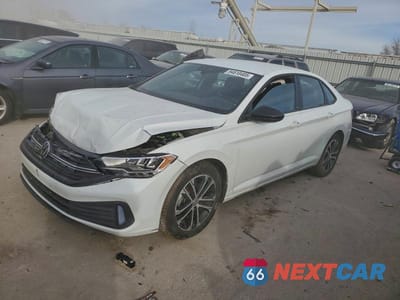 2024 VOLKSWAGEN JETTA 3VWBM7BU1RM051536 - główne zdjęcie licytacji z USA - miniatura