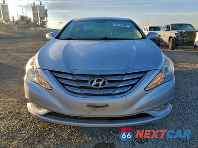 Piąte zdjęcie samochodu w środku: 2013 HYUNDAI SONATA SE VIN:5NPEC4AC8DH781484 - miniatura