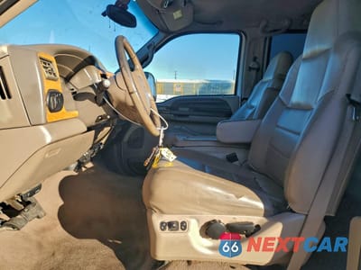 Zdjęcie 7 z 15 samochodu: 2002 FORD EXCURSION XLT VIN:1FMNU41S72EA85891 - miniatura