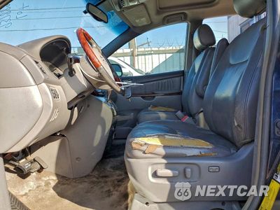 Zdjęcie 7 z 12 samochodu: 2005 TOYOTA SIENNA XLE VIN:5TDZA22C65S357789 - miniatura