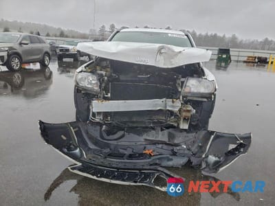 Piąte zdjęcie samochodu w środku: 2014 JEEP COMPASS SPORT VIN:1C4NJDBB6ED904539 - miniatura