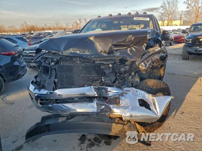 Piąte zdjęcie samochodu w środku: 2013 RAM 2500 SLT VIN:3C6UR5ML4DG601607 - miniatura