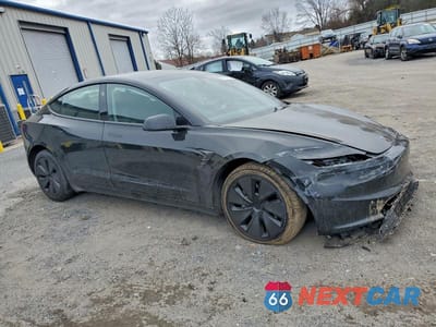 Czwarte zdjęcie samochodu z boku: 2024 TESLA MODEL 3 VIN:5YJ3E1EA2RF855707 - miniatura
