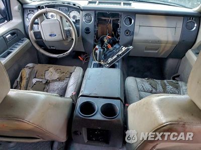 Zdjęcie 8 z 13 samochodu: 2007 FORD EXPEDITION EL XLT VIN:1FMFK15517LA08868 - miniatura