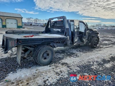 Trzecie zdjęcie samochodu z tyłu: 2021 RAM 3500 TRADESMAN FLATBED TRUCK VIN:3C63RRGLXMG690064 - miniatura