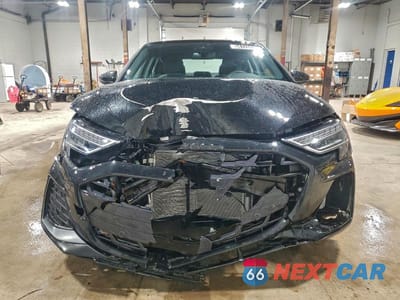 Piąte zdjęcie samochodu w środku: 2025 AUDI A3 PROGRESSIV VIN:WAULUCGY6SA124573 - miniatura