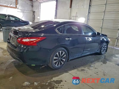 Trzecie zdjęcie samochodu z tyłu: 2017 NISSAN ALTIMA 2.5 VIN:1N4AL3AP7HC146646 - miniatura