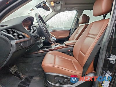 Zdjęcie 7 z 13 samochodu: 2013 BMW X5 XDRIVE35I VIN:5UXZV4C50D0B02753 - miniatura