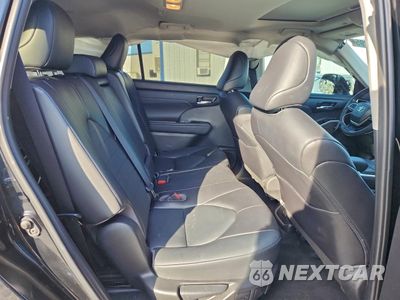 Zdjęcie 11 z 16 samochodu: 2022 TOYOTA HIGHLANDER XLE VIN:5TDGZRAHXNS137609 - miniatura