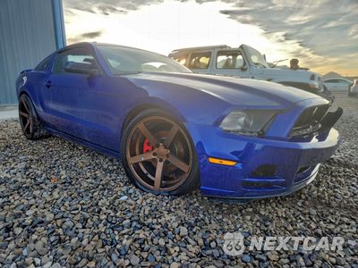 Czwarte zdjęcie samochodu z boku: 2014 FORD MUSTANG VIN:1ZVBP8AM1E5238449 - miniatura