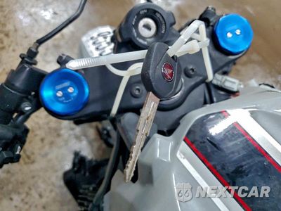 Zdjęcie 8 z 9 samochodu: 2026 HONDA CBR600 RR VIN:JH2PC40H9TK300252 - miniatura