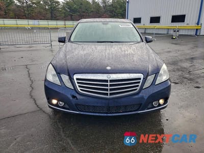 Piąte zdjęcie samochodu w środku: 2011 MERCEDES-BENZ E350 VIN:WDDHF8HB3BA306599 - miniatura