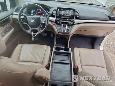 Zdjęcie 8 z 15 samochodu: 2019 HONDA ODYSSEY TOURING VIN:5FNRL6H83KB067840 - miniatura