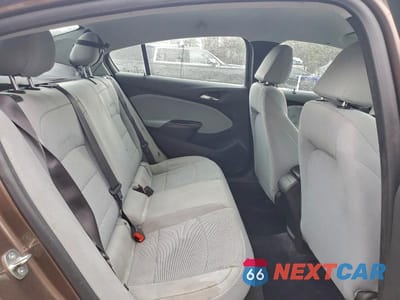 Zdjęcie 10 z 12 samochodu: 2019 CHEVROLET CRUZE LS VIN:1G1BC5SM2K7137294 - miniatura