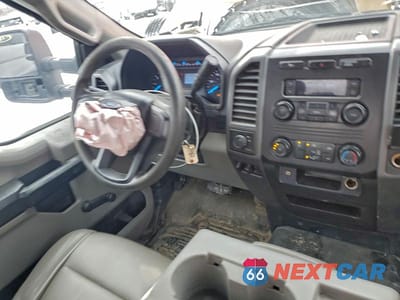 Zdjęcie 8 z 11 samochodu: 2017 FORD F250 SUPER DUTY VIN:1FTBF2A62HEB63088 - miniatura