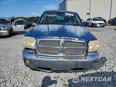 Piąte zdjęcie samochodu w środku: 2005 DODGE DAKOTA QUAD SLT VIN:1D7HE48K55S330428 - miniatura