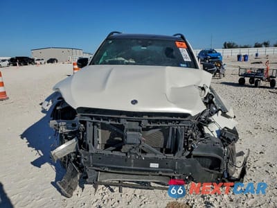 Piąte zdjęcie samochodu w środku: 2022 MERCEDES-BENZ GLE 63 AMG 4MATIC VIN:4JGFB8KB4NA808897 - miniatura