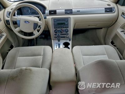 Zdjęcie 8 z 13 samochodu: 2005 FORD FIVE HUNDRED VIN:1FAFP23195G165801 - miniatura