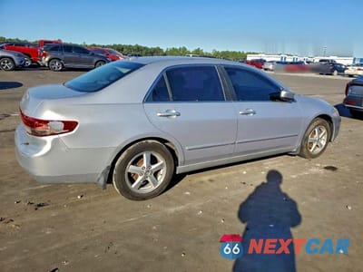 Trzecie zdjęcie samochodu z tyłu: 2004 HONDA ACCORD EX VIN:1HGCM66564A089324 - miniatura