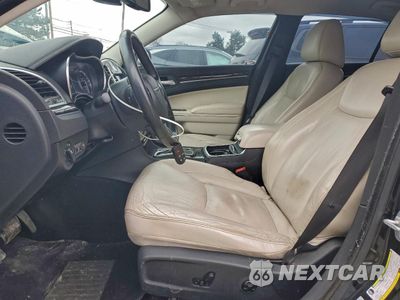 Zdjęcie 7 z 14 samochodu: 2015 CHRYSLER 300 LIMITED VIN:2C3CCAAG7FH920528 - miniatura